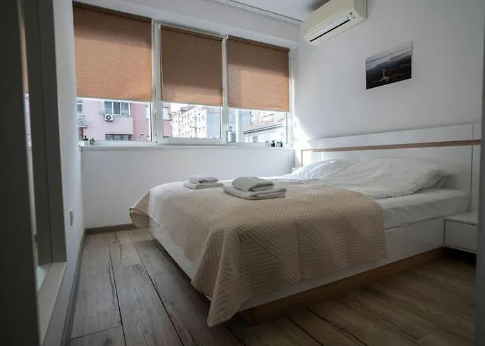 דירה 1bdr Flat Center Near Cathedral Alexander Nevsky By Kvartiri Ltd סופיה